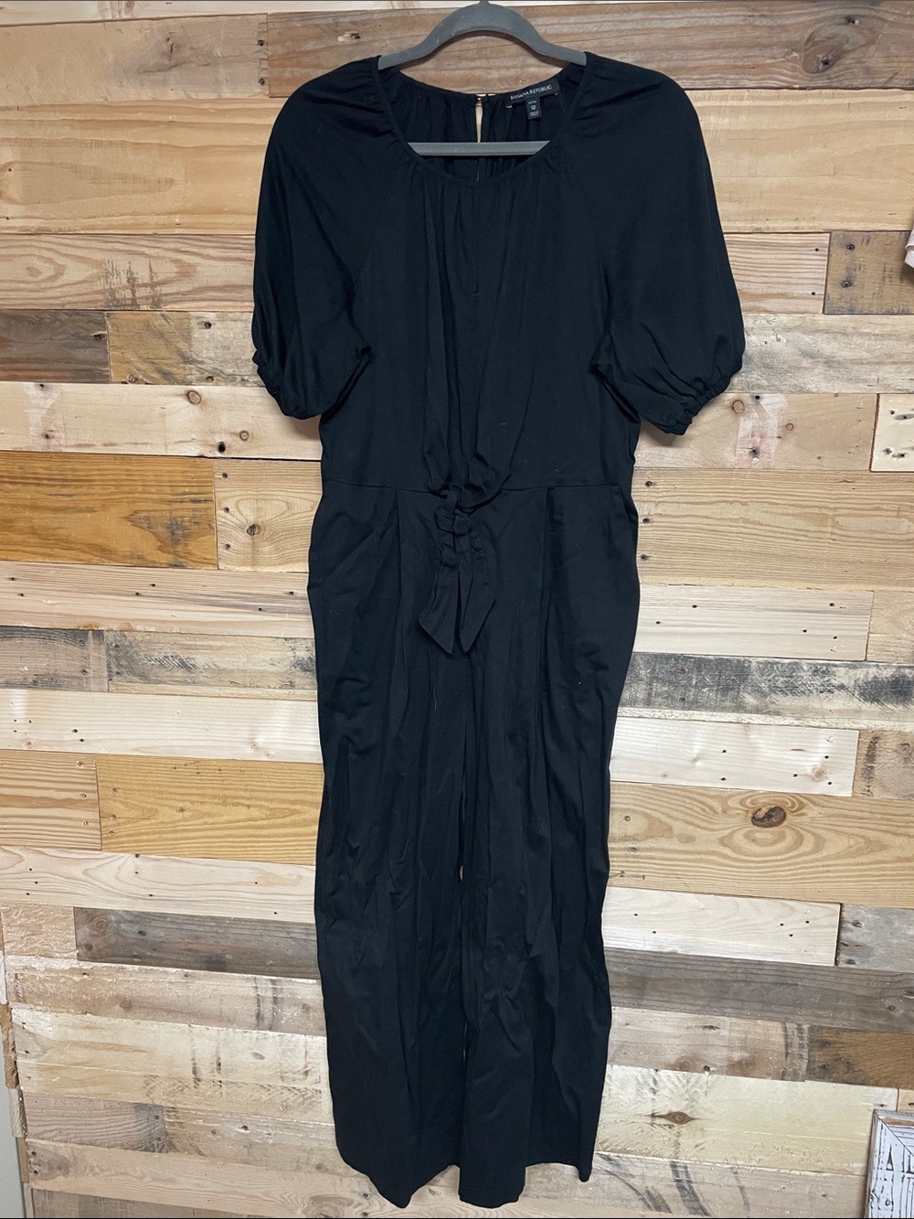 Banana Republic size 12 Petite Black Short Sleeve Lightweight Jumper with Tie
